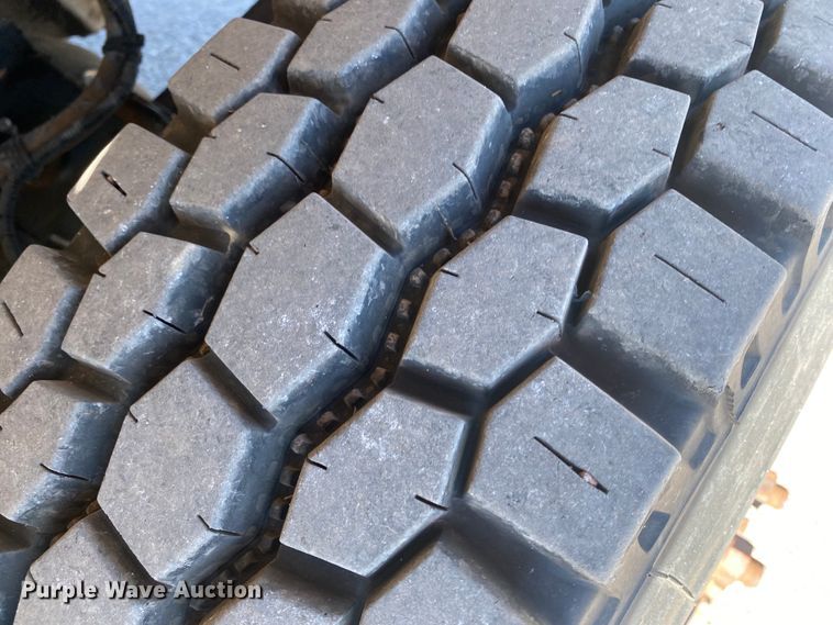 image for item EX9657 2006 International Business Class M2  pressure digger truck