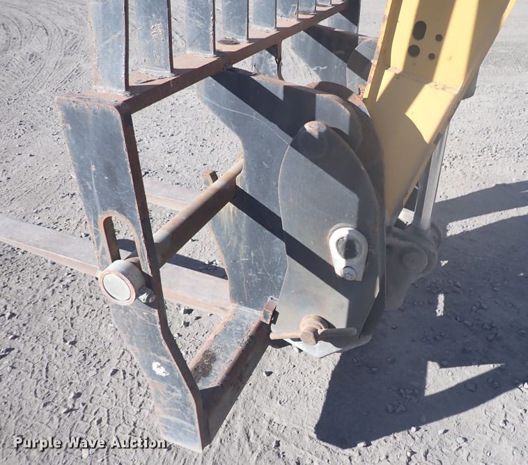 image for item EX9665 2012 Caterpillar TL642  telehandler