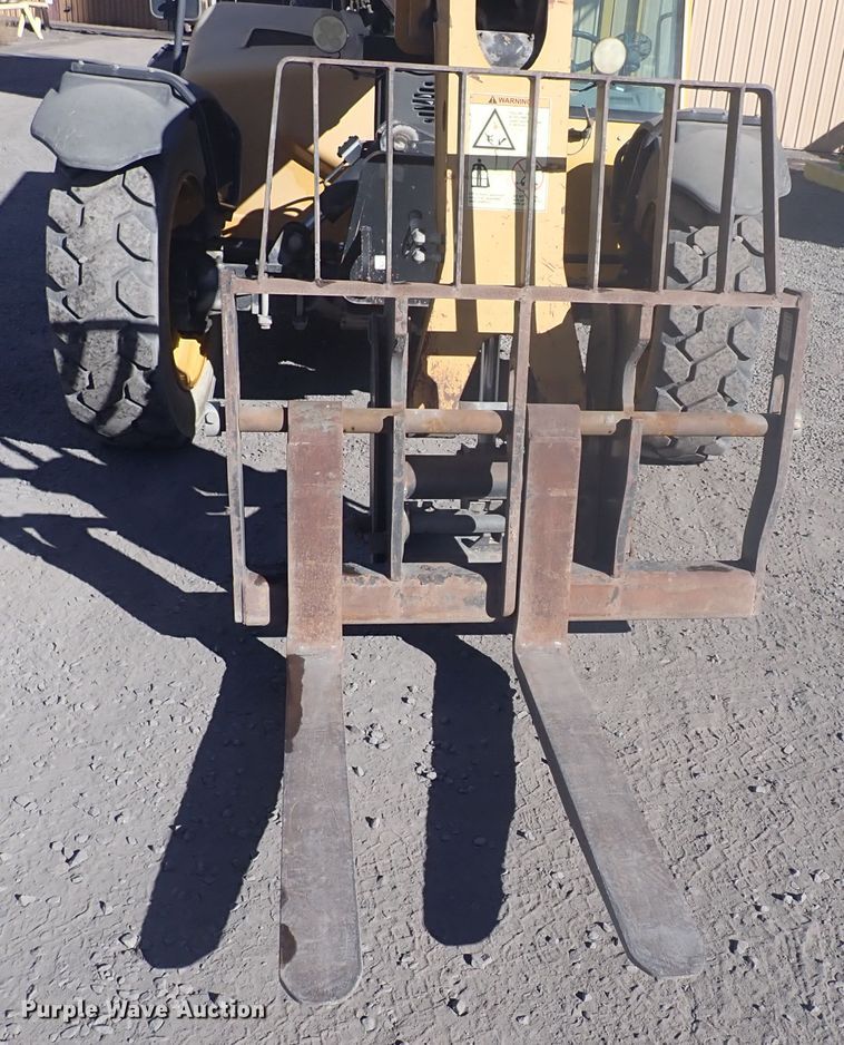 image for item EX9665 2012 Caterpillar TL642  telehandler