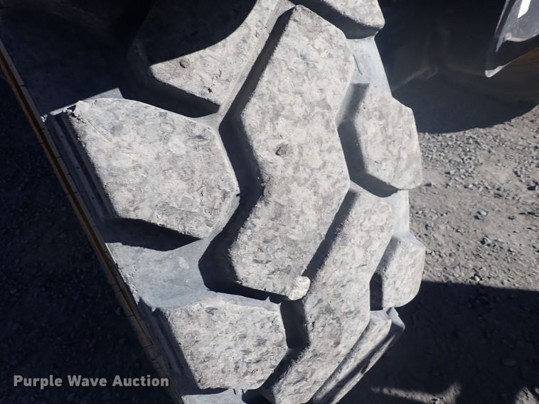 image for item EX9665 2012 Caterpillar TL642  telehandler