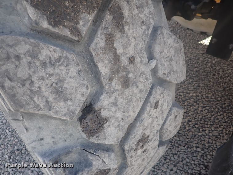 image for item EX9665 2012 Caterpillar TL642  telehandler