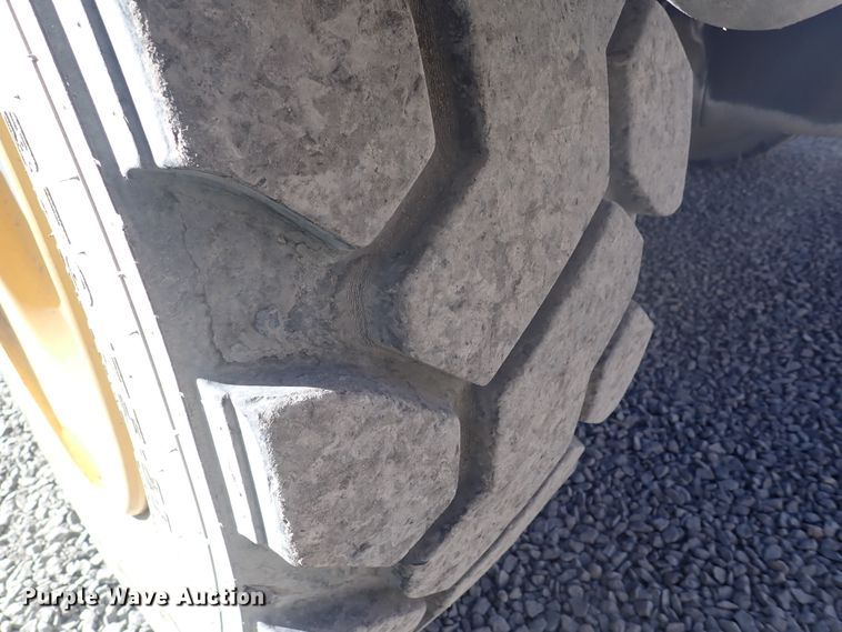 image for item EX9665 2012 Caterpillar TL642  telehandler