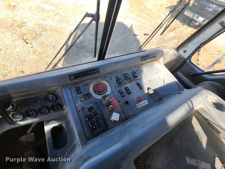 image for item EZ9239 2007 American Lafrance Condor  truck cab and chassis