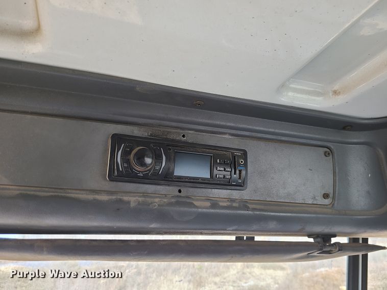 image for item EZ9239 2007 American Lafrance Condor  truck cab and chassis