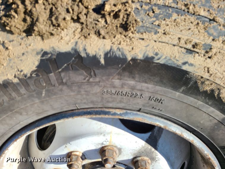 image for item EZ9239 2007 American Lafrance Condor  truck cab and chassis