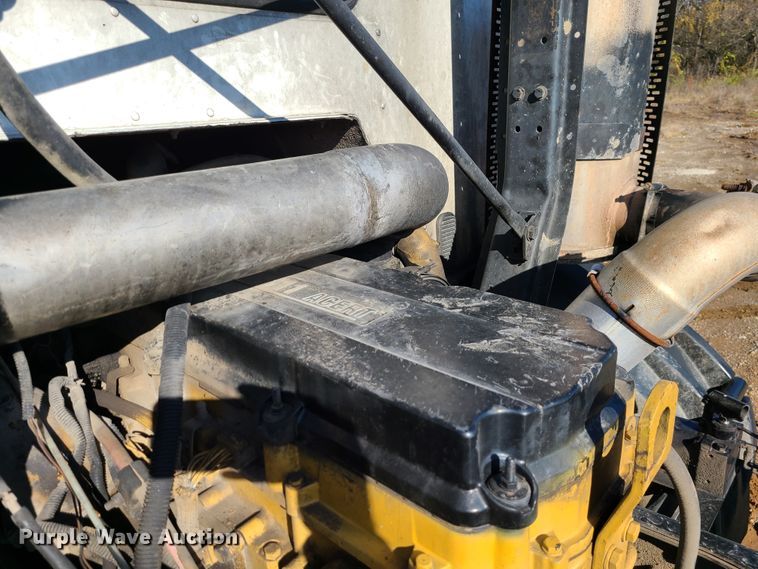 image for item EZ9239 2007 American Lafrance Condor  truck cab and chassis