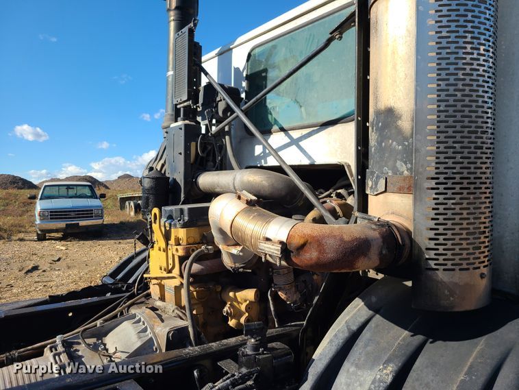 image for item EZ9239 2007 American Lafrance Condor  truck cab and chassis