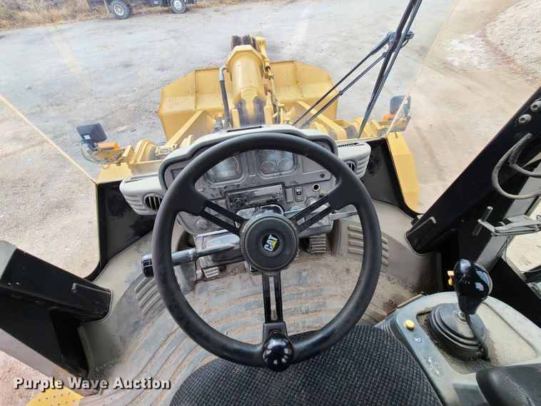 image for item EZ9240 2005 Caterpillar 972G  wheel loader
