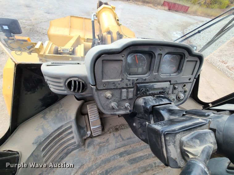 image for item EZ9240 2005 Caterpillar 972G  wheel loader