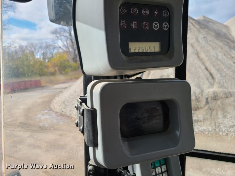 image for item EZ9240 2005 Caterpillar 972G  wheel loader