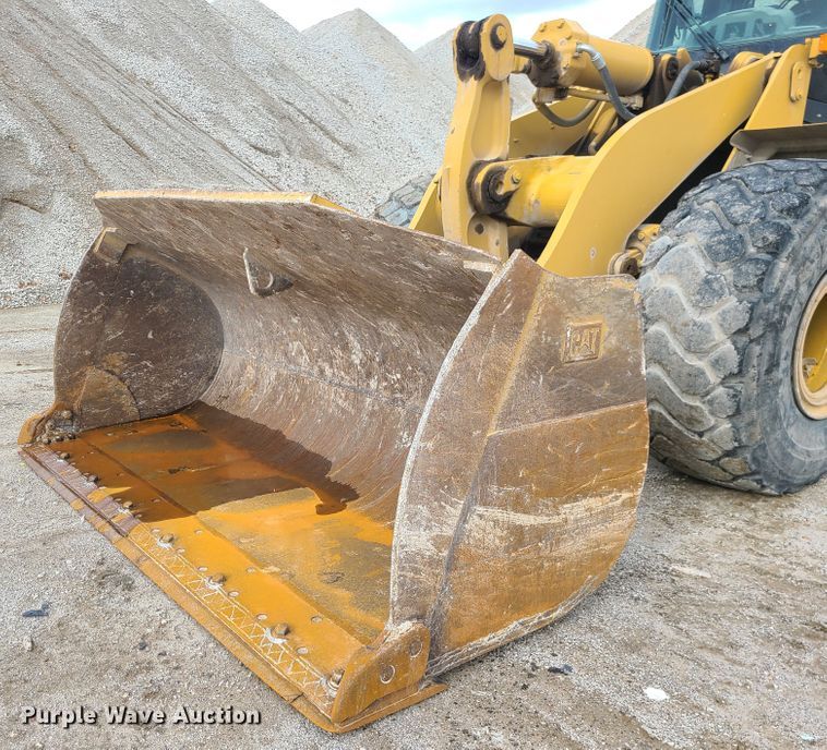 image for item EZ9240 2005 Caterpillar 972G  wheel loader