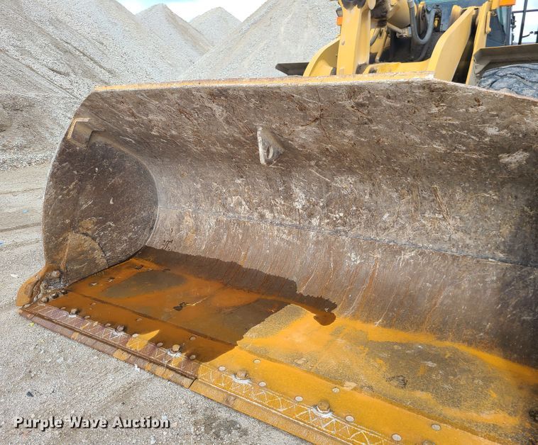 image for item EZ9240 2005 Caterpillar 972G  wheel loader