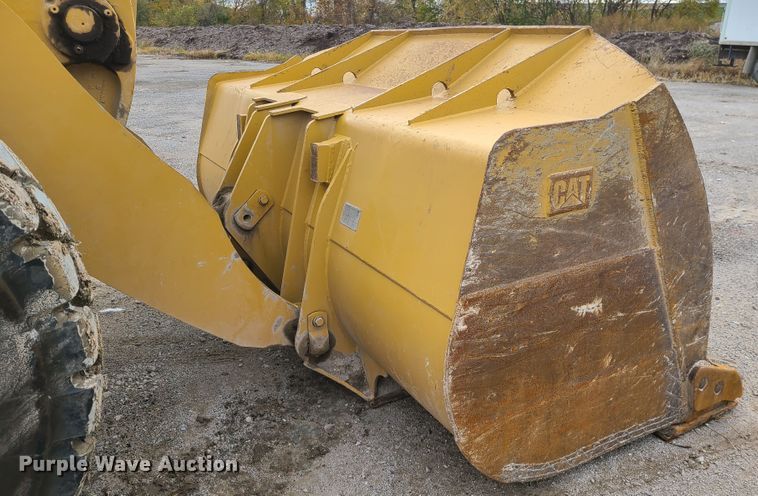 image for item EZ9240 2005 Caterpillar 972G  wheel loader