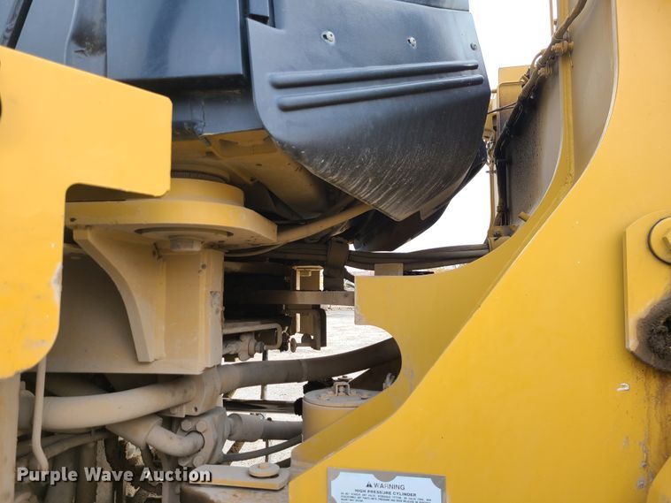 image for item EZ9240 2005 Caterpillar 972G  wheel loader