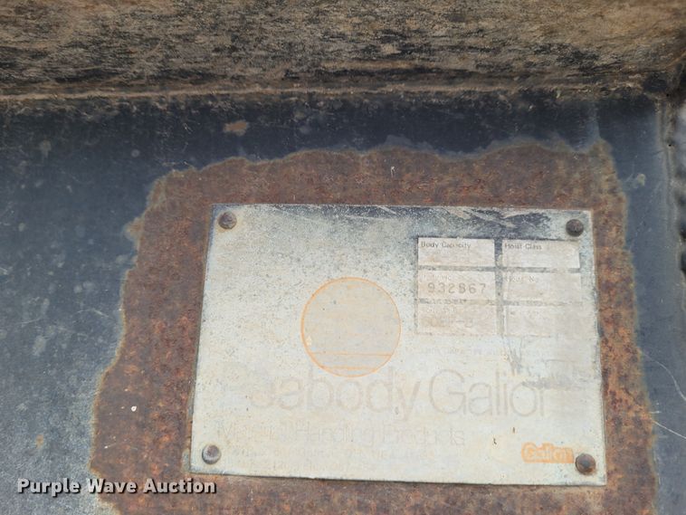 image for item FC9061 1984 Mack R686ST  dump truck