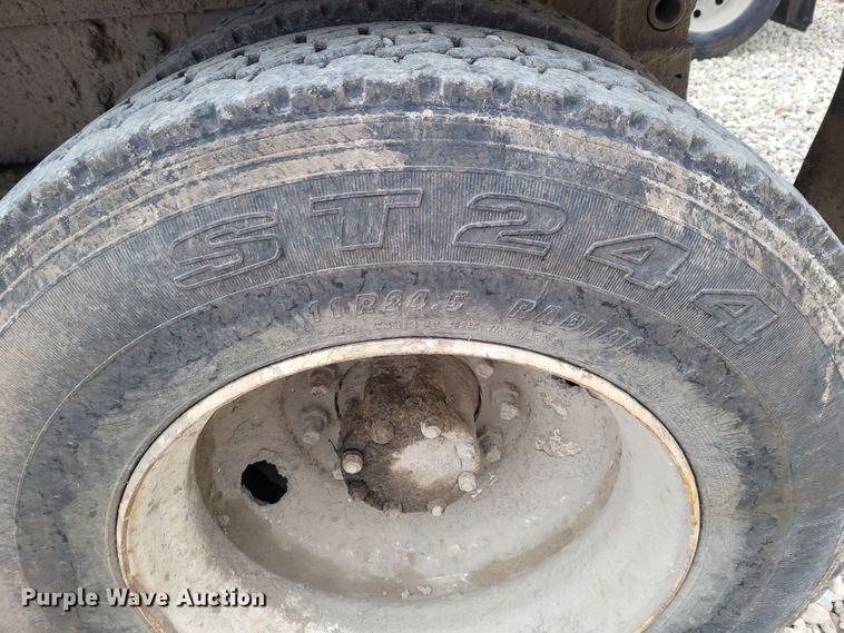 image for item FC9061 1984 Mack R686ST  dump truck