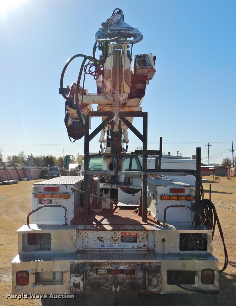 image for item FO9258 1996 GMC TopKick C6500  pressure digger truck