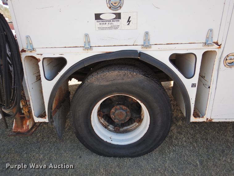 image for item FO9258 1996 GMC TopKick C6500  pressure digger truck