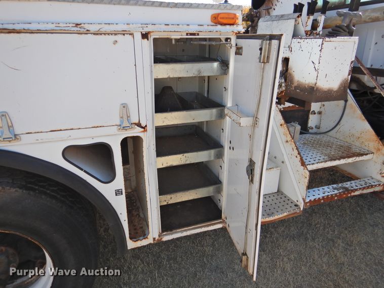 image for item FO9258 1996 GMC TopKick C6500  pressure digger truck