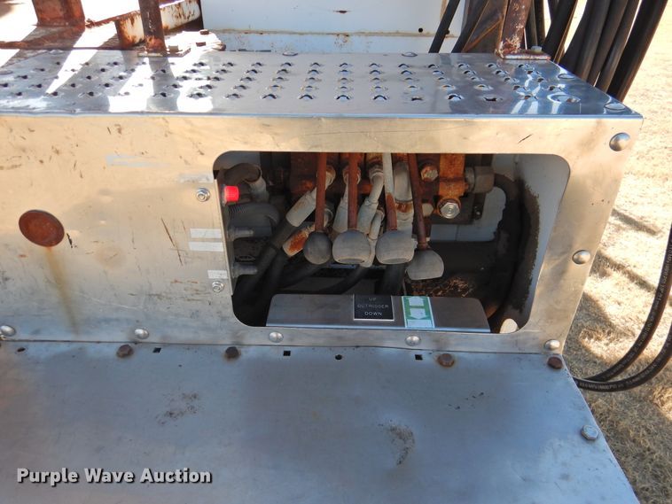 image for item FO9258 1996 GMC TopKick C6500  pressure digger truck