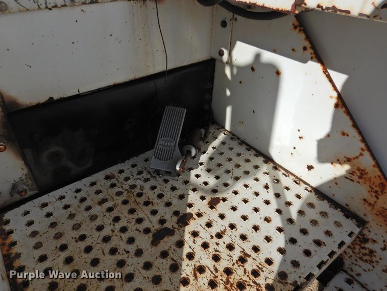 image for item FO9258 1996 GMC TopKick C6500  pressure digger truck