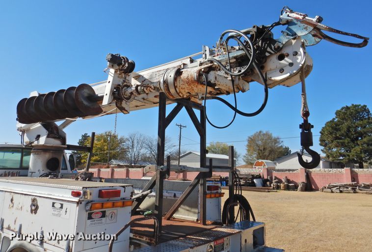 image for item FO9258 1996 GMC TopKick C6500  pressure digger truck