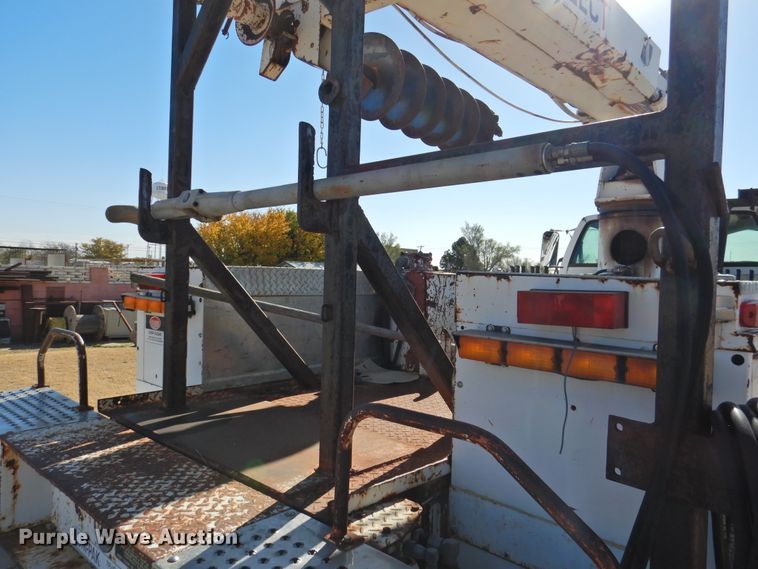 image for item FO9258 1996 GMC TopKick C6500  pressure digger truck