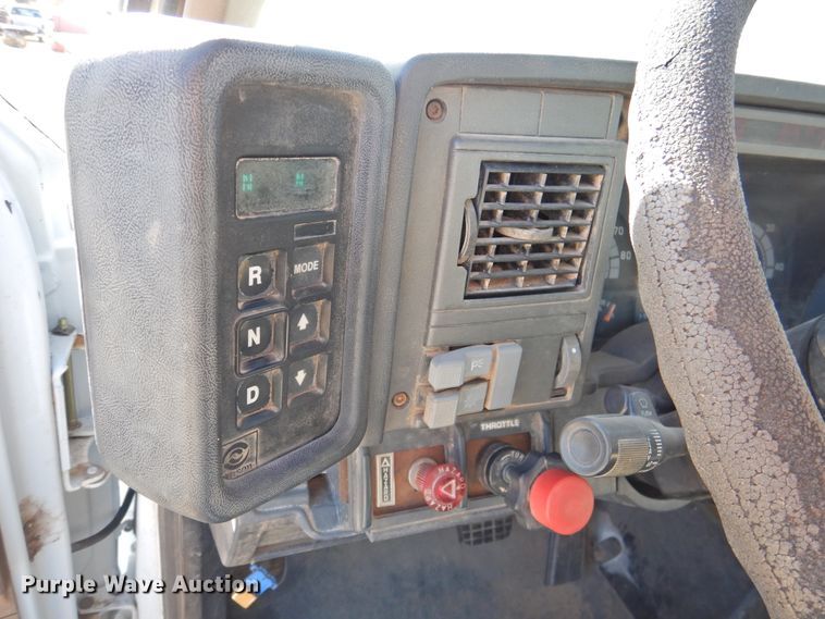 image for item FO9258 1996 GMC TopKick C6500  pressure digger truck