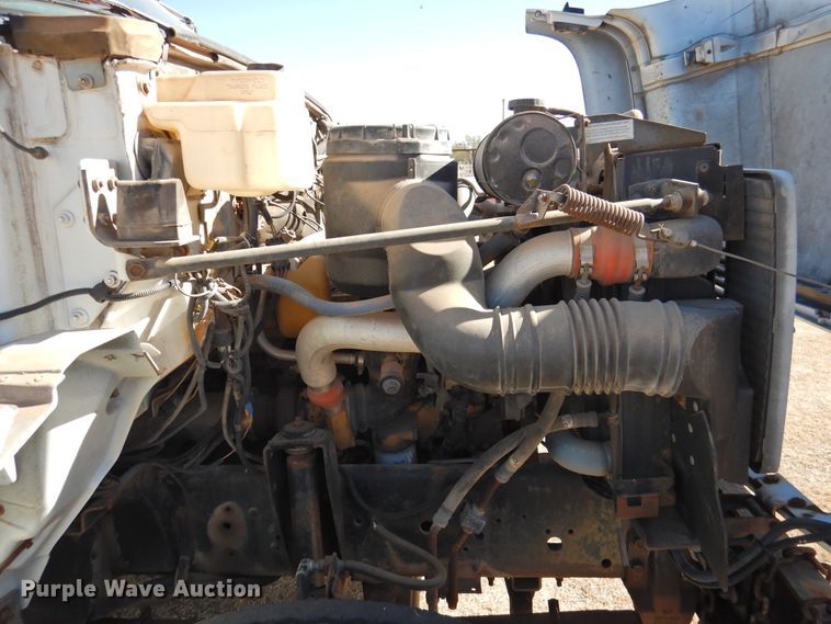 image for item FO9258 1996 GMC TopKick C6500  pressure digger truck