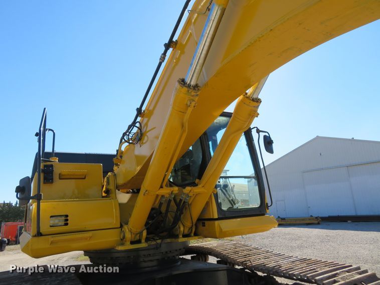 image for item FP9428 2012 Komatsu PC490LC-10  excavator