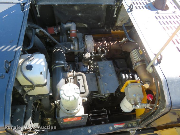 image for item FP9428 2012 Komatsu PC490LC-10  excavator