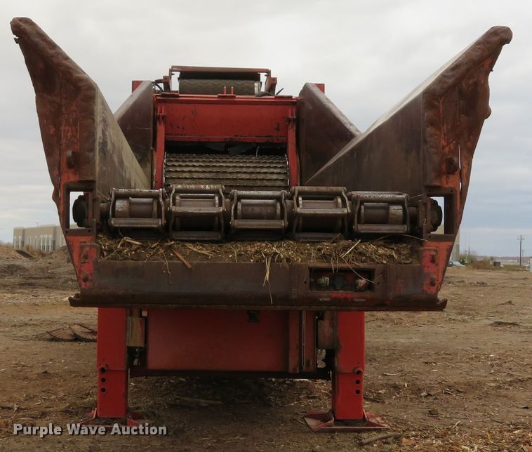 image for item FP9434 2004 Morbark Wood Hog 6600  horizontal grinder