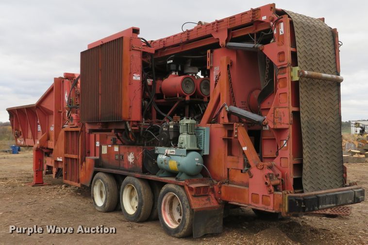 image for item FP9434 2004 Morbark Wood Hog 6600  horizontal grinder