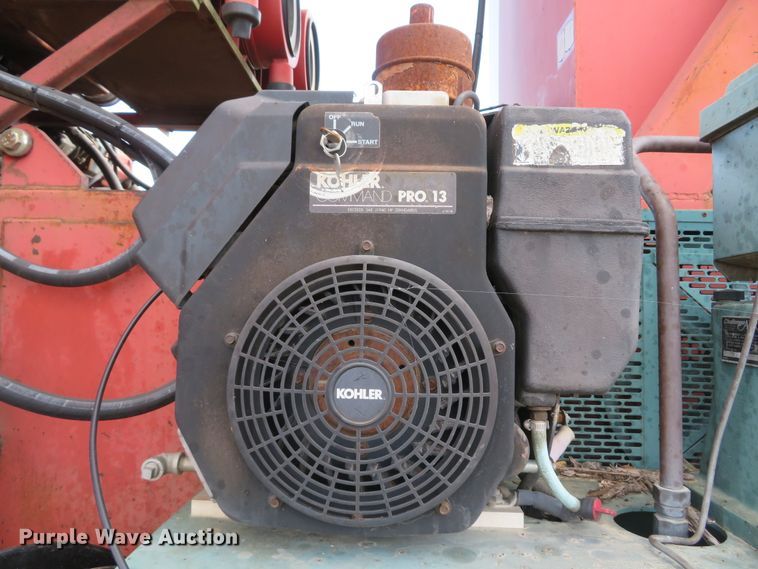 image for item FP9434 2004 Morbark Wood Hog 6600  horizontal grinder