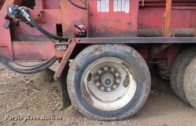 image for item FP9434 2004 Morbark Wood Hog 6600  horizontal grinder