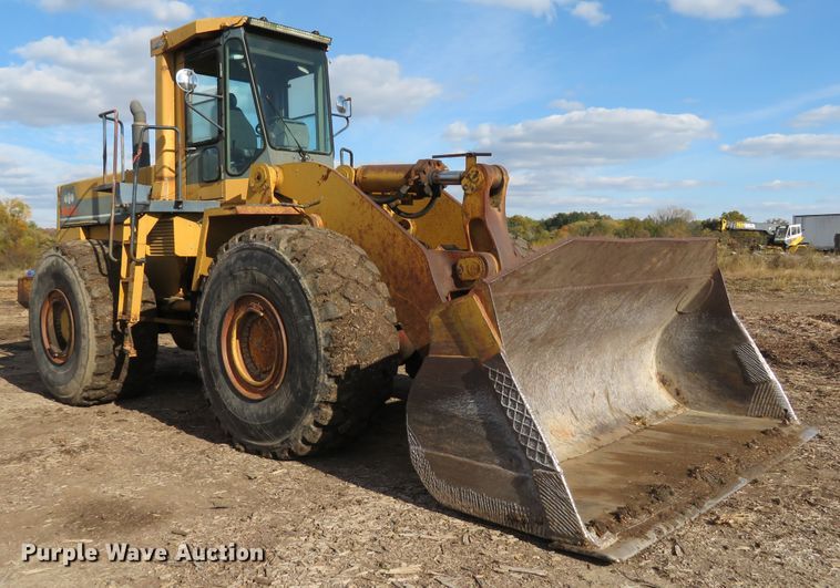 image for item FP9435 1987 Komatsu WA500-1L  wheel loader