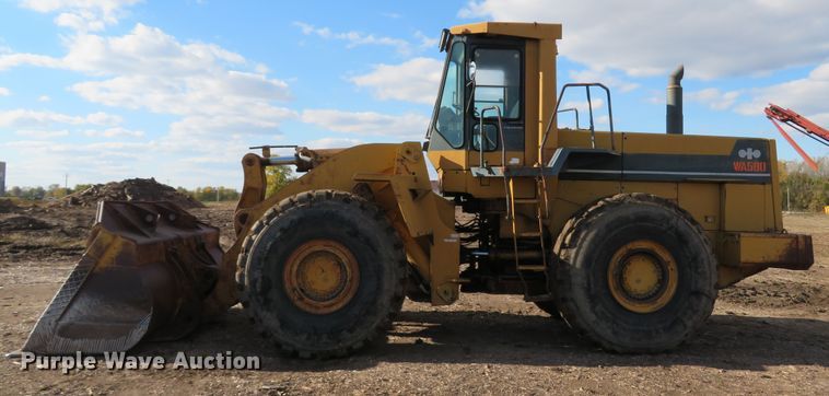 image for item FP9435 1987 Komatsu WA500-1L  wheel loader