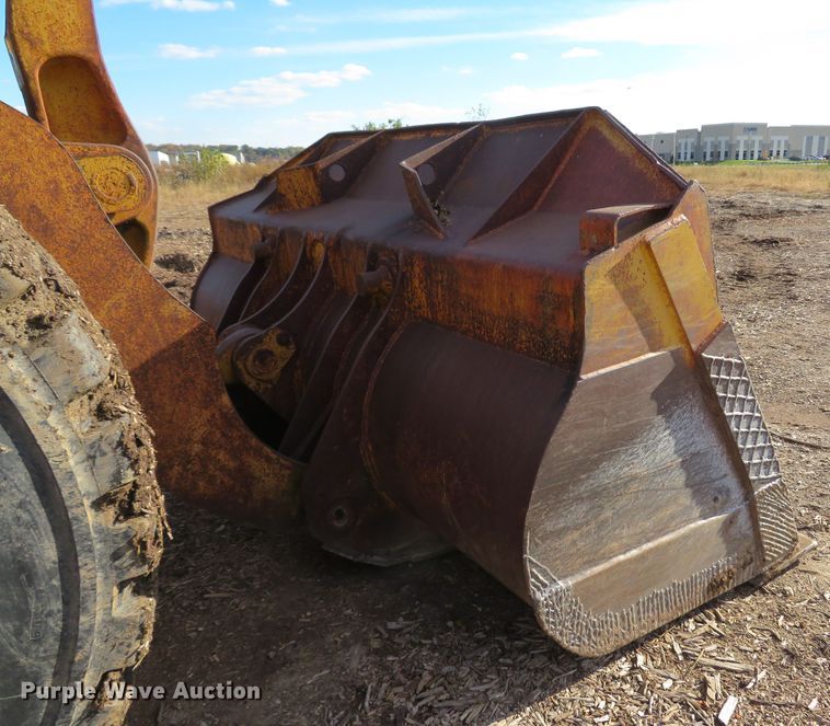 image for item FP9435 1987 Komatsu WA500-1L  wheel loader