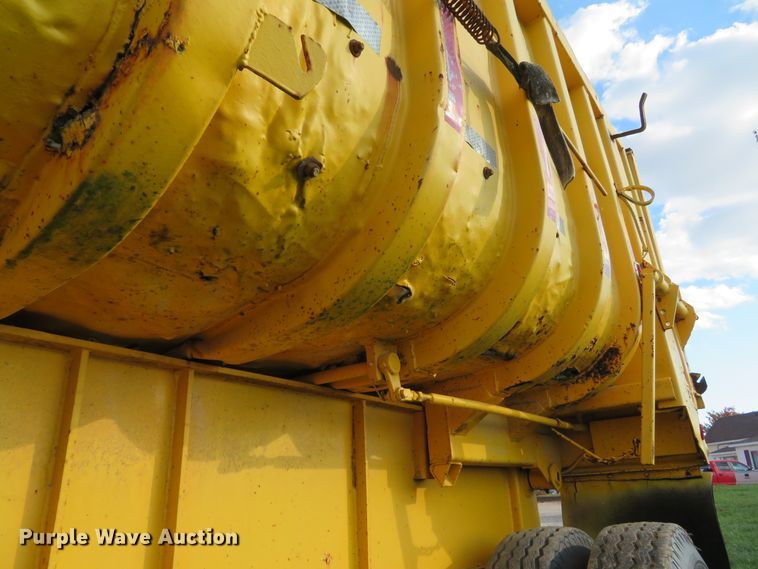 image for item FP9437 1973 Fruehauf ND-DB5-24  end dump trailer