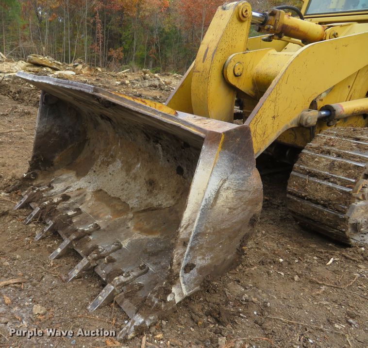 image for item FP9441 1994 Caterpillar 953B  track loader