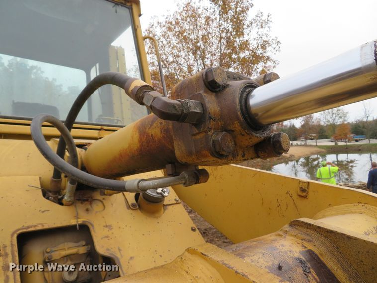 image for item FP9441 1994 Caterpillar 953B  track loader