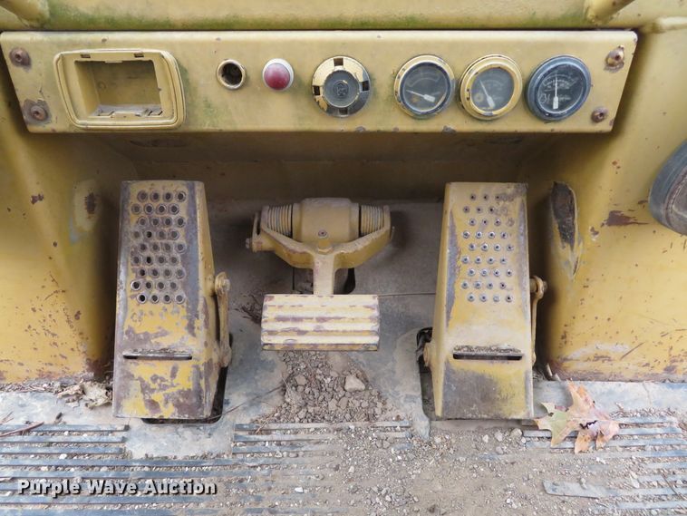image for item FP9441 1994 Caterpillar 953B  track loader