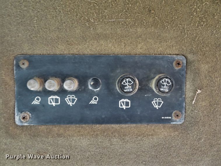 image for item FP9441 1994 Caterpillar 953B  track loader