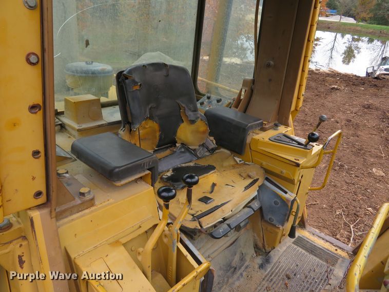 image for item FP9441 1994 Caterpillar 953B  track loader