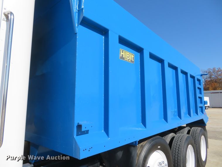 image for item FP9445 1999 Peterbilt 330  dump truck