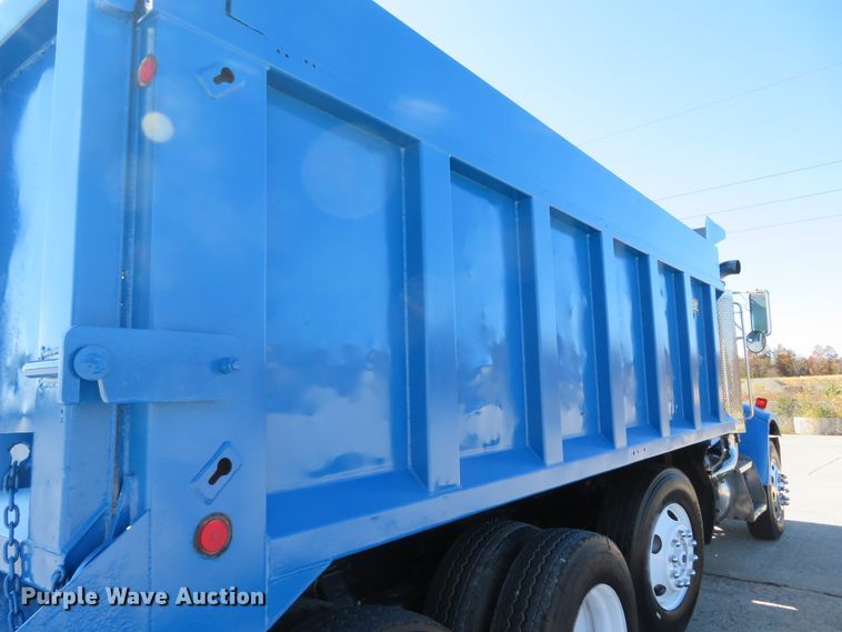 image for item FP9445 1999 Peterbilt 330  dump truck