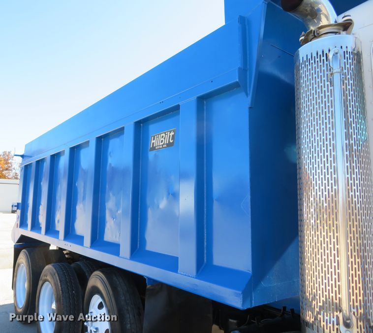 image for item FP9445 1999 Peterbilt 330  dump truck