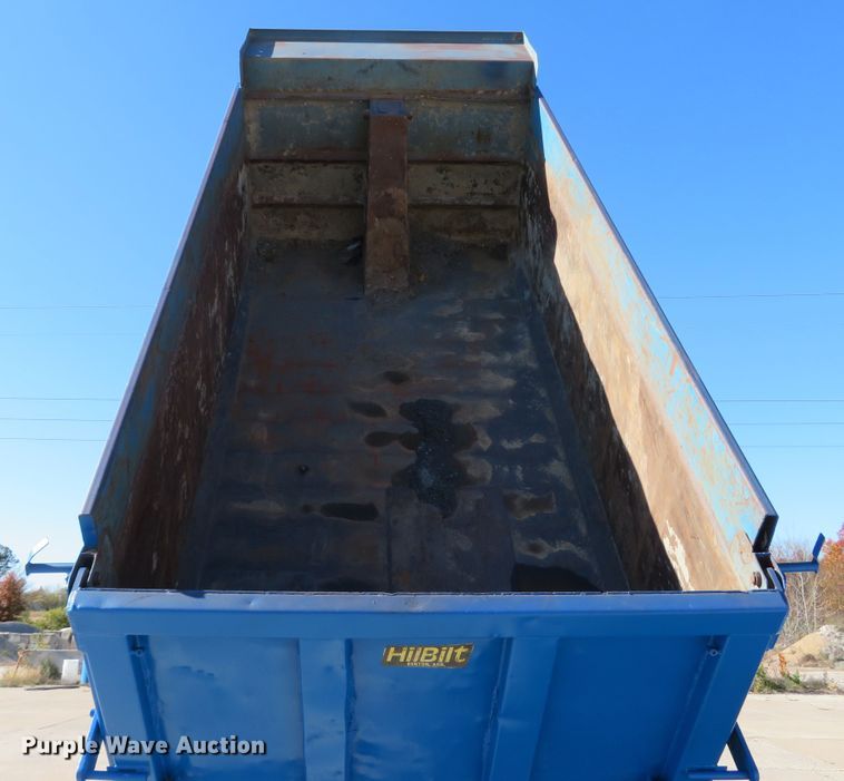 image for item FP9445 1999 Peterbilt 330  dump truck