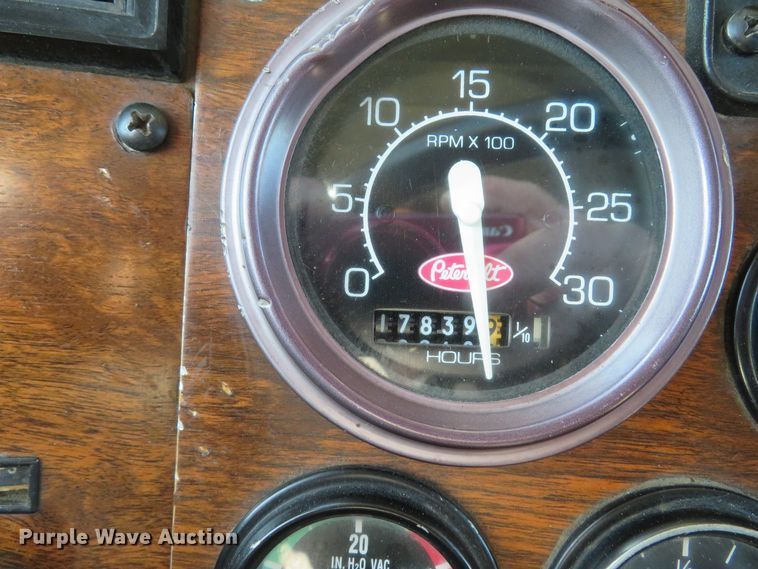 image for item FP9445 1999 Peterbilt 330  dump truck