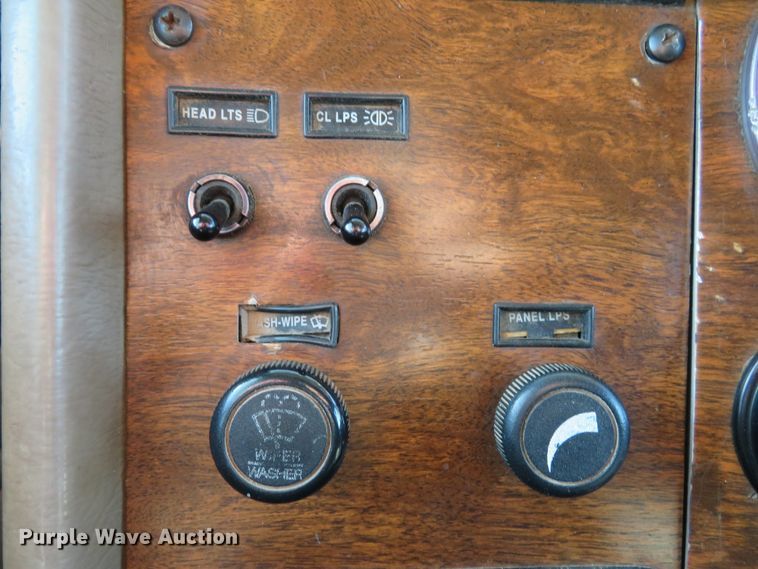 image for item FP9445 1999 Peterbilt 330  dump truck